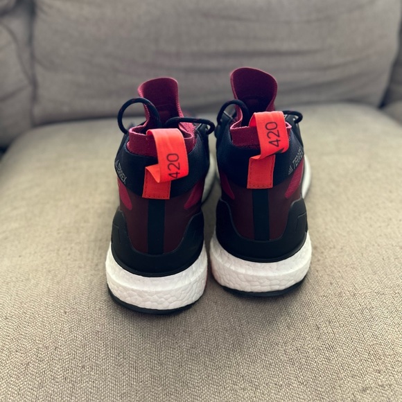 Adidas - Picture 6 of 8